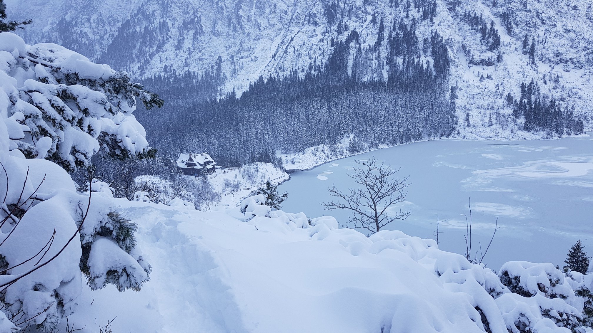 w Tatrach metr śniegu